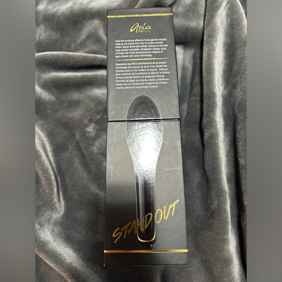 Aria Beauty Luxury Ionic Straightening Brush - Picture 6 of 8